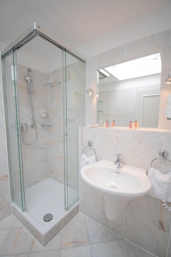 Hotel Imperial Ruegen Binz Bilik gambar