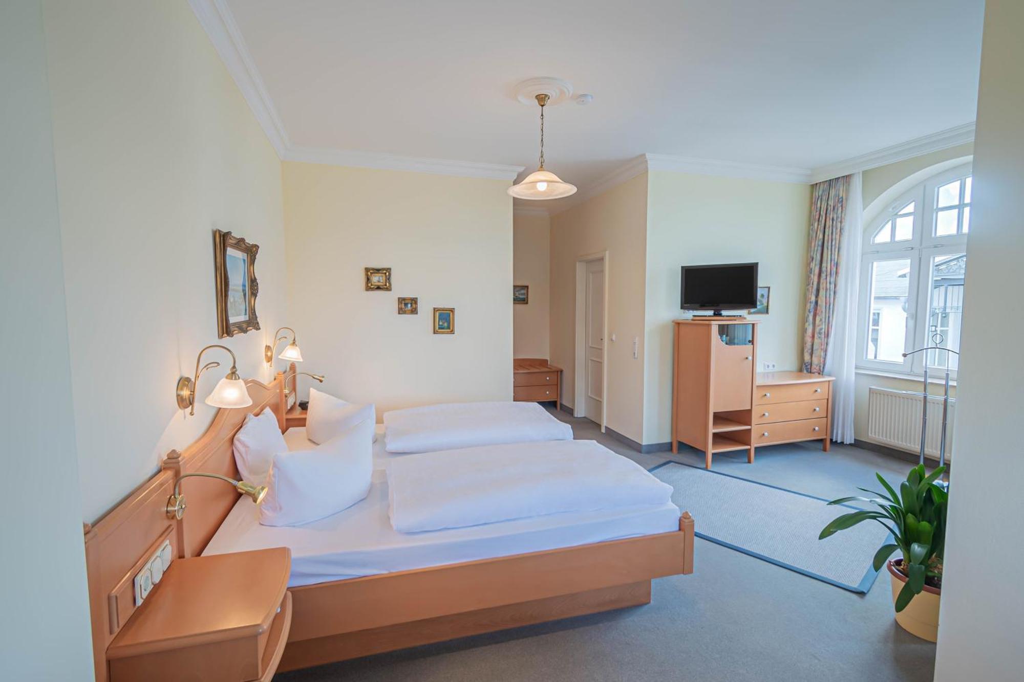 Hotel Imperial Ruegen Binz Bilik gambar
