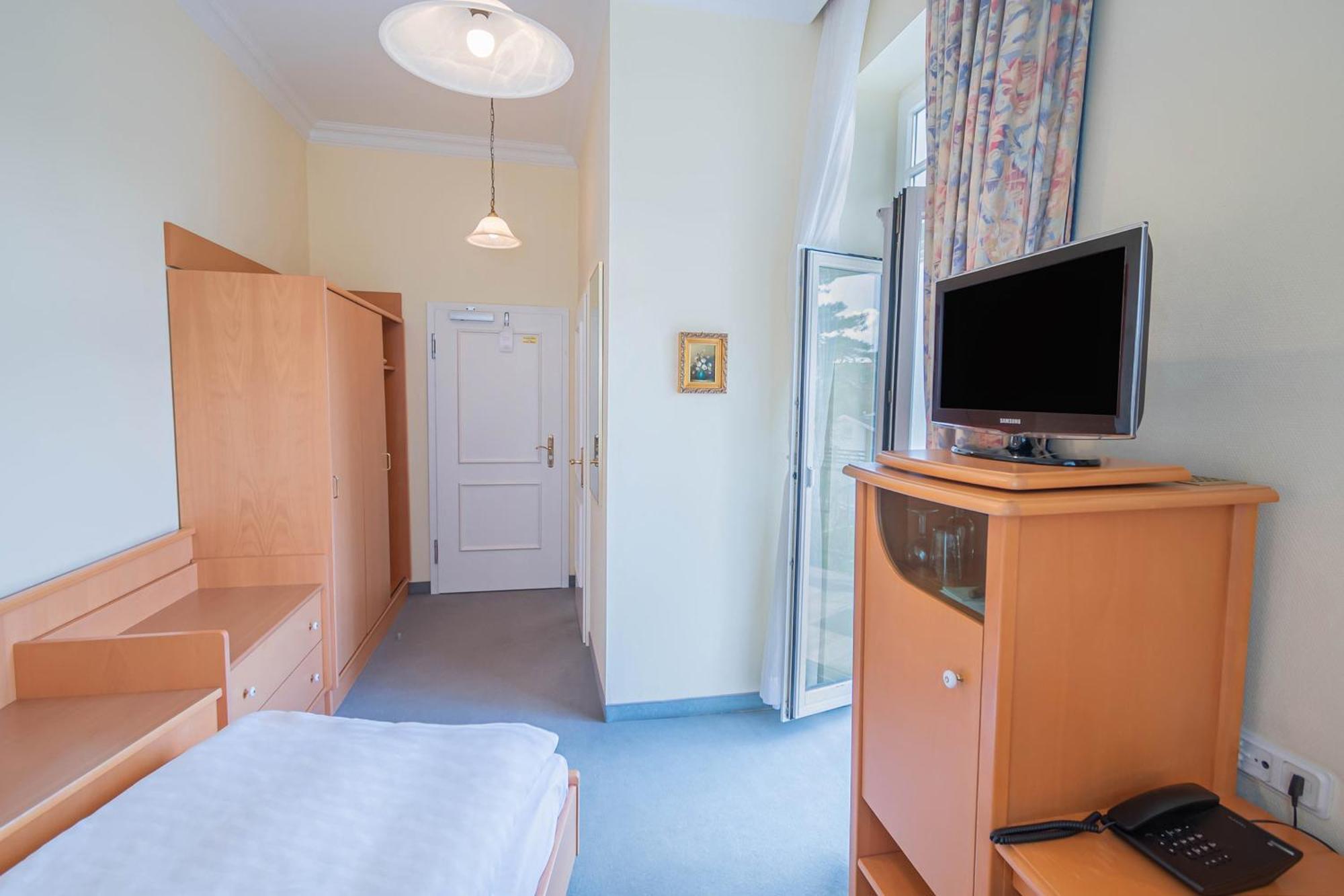 Hotel Imperial Ruegen Binz Bilik gambar